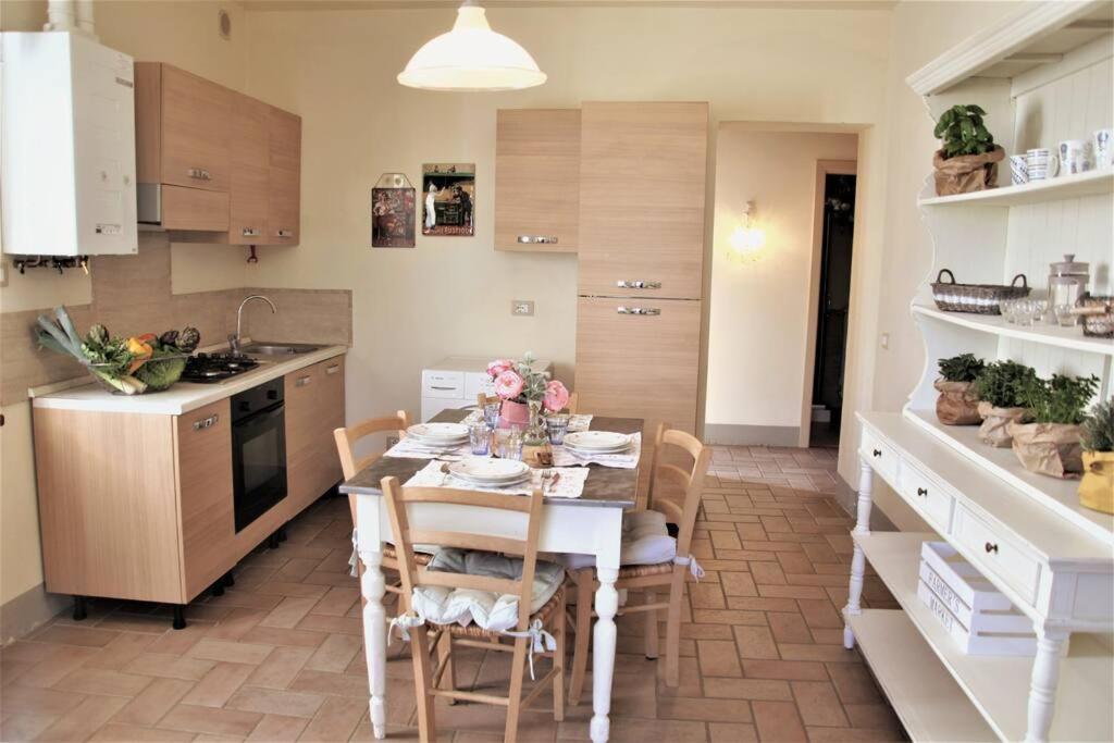 Claudia Vacanza Toscana - Appartamento Melograno -10 Min Da Siena โซวิชิลเล ภายนอก รูปภาพ