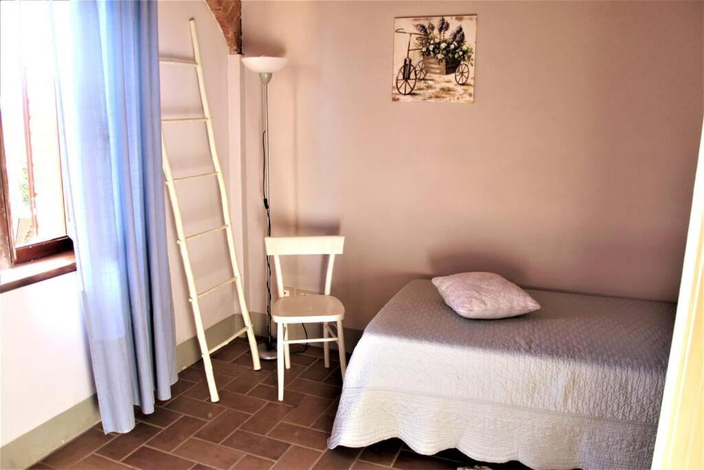 Claudia Vacanza Toscana - Appartamento Melograno -10 Min Da Siena โซวิชิลเล ภายนอก รูปภาพ